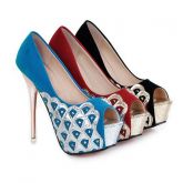 Peep Toe com salto agulha metálico